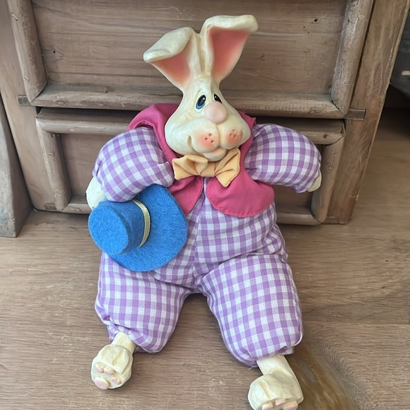 Russ Berrie “The Country Folks” 2 Bunnies 1990’s Resin Head Bean Bag Body Easter - Picture 7 of 10